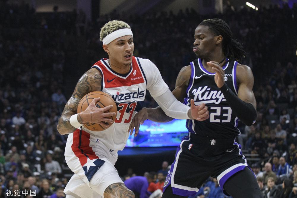 他以出色的 他以出色的